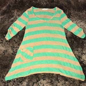 EUC Blu Pepper Semi Sheet Sweater Small